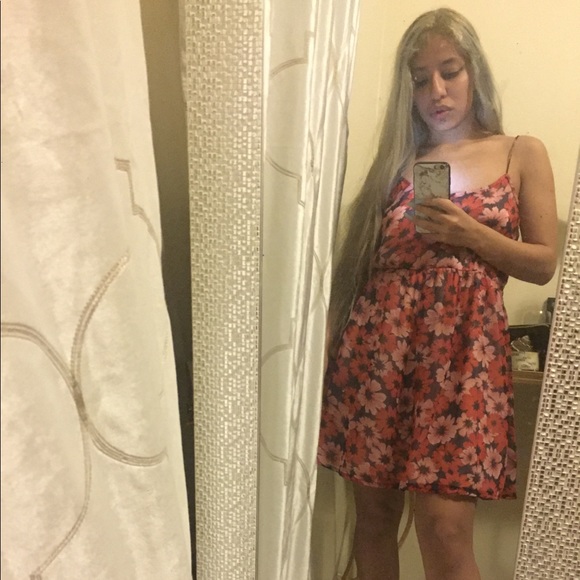Zara Dresses & Skirts - Zara Floral Dress